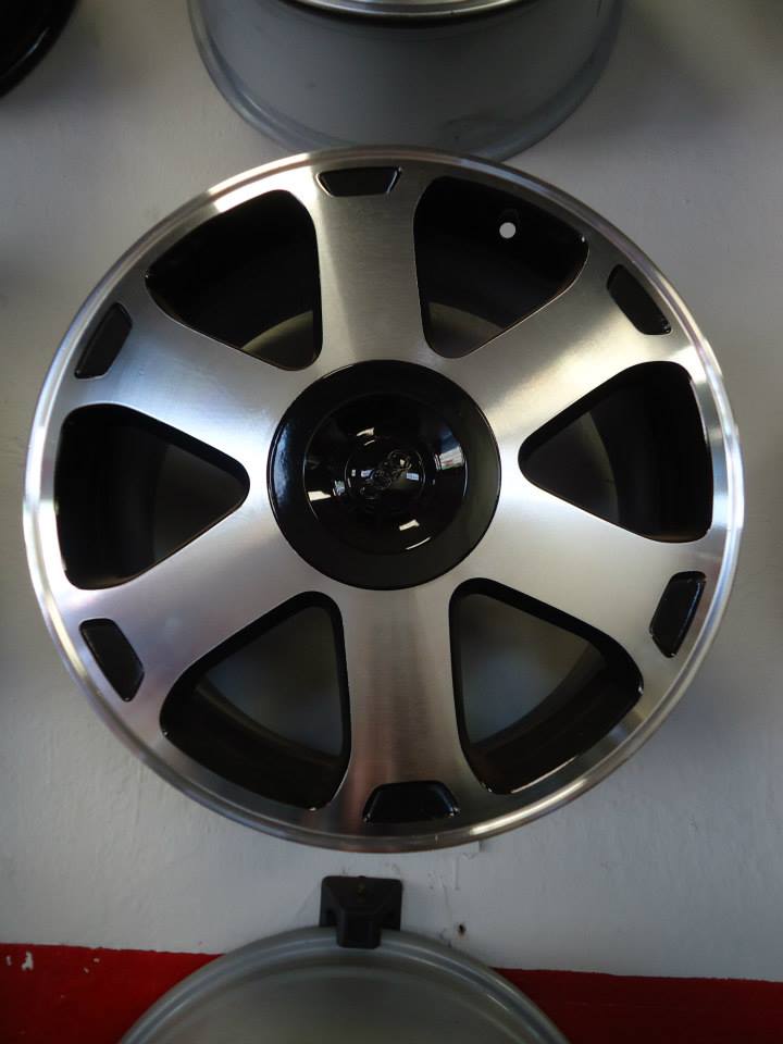 roda aro 17 ( 5 furos)